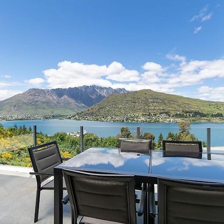 Okataina - Means Place Of Laughter, Luxury Retreat Villa Queenstown Exterior photo