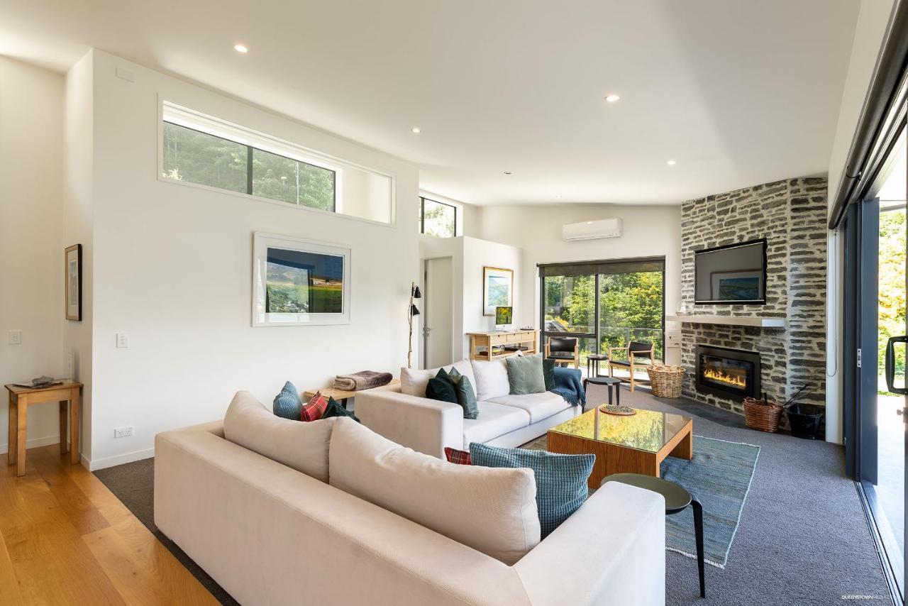 Okataina - Means Place Of Laughter, Luxury Retreat Villa Queenstown Exterior photo
