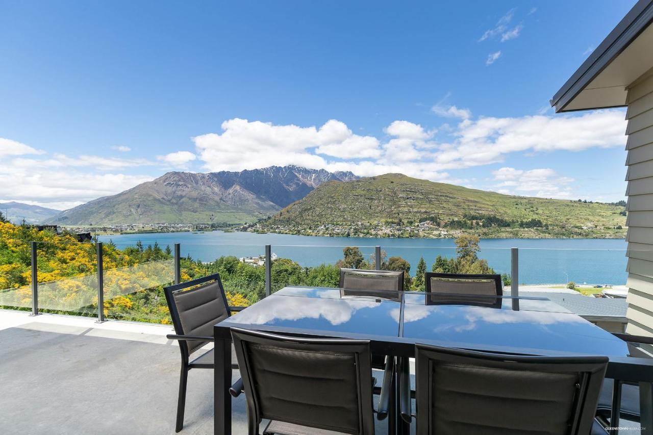 Okataina - Means Place Of Laughter, Luxury Retreat Villa Queenstown Exterior photo